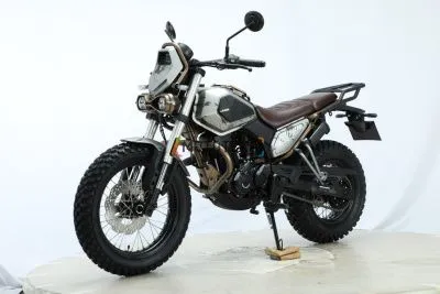 Мотоцикл дорожный Regulmoto (Регулмото) WIZARD серебро/коричневый с ПТС